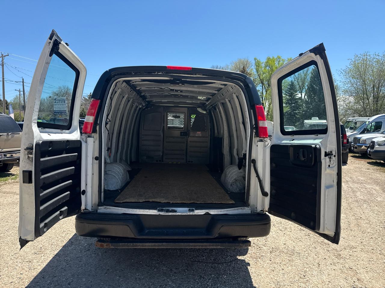 GMC Savana G3500 Cargo Ext 2016