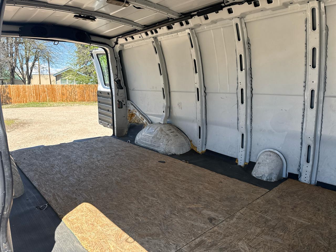 GMC Savana G3500 Cargo Ext 2016