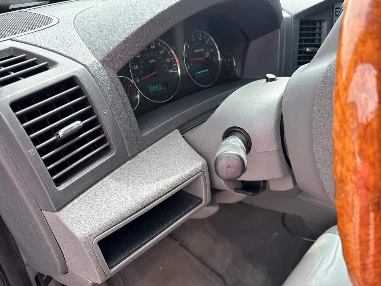 Jeep Grand Cherokee Overland 4WD 2006