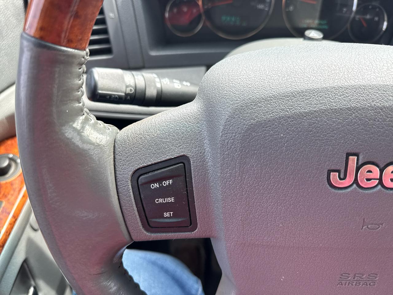 Jeep Grand Cherokee Overland 4WD 2006