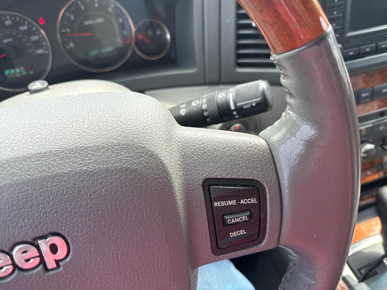 Jeep Grand Cherokee Overland 4WD 2006