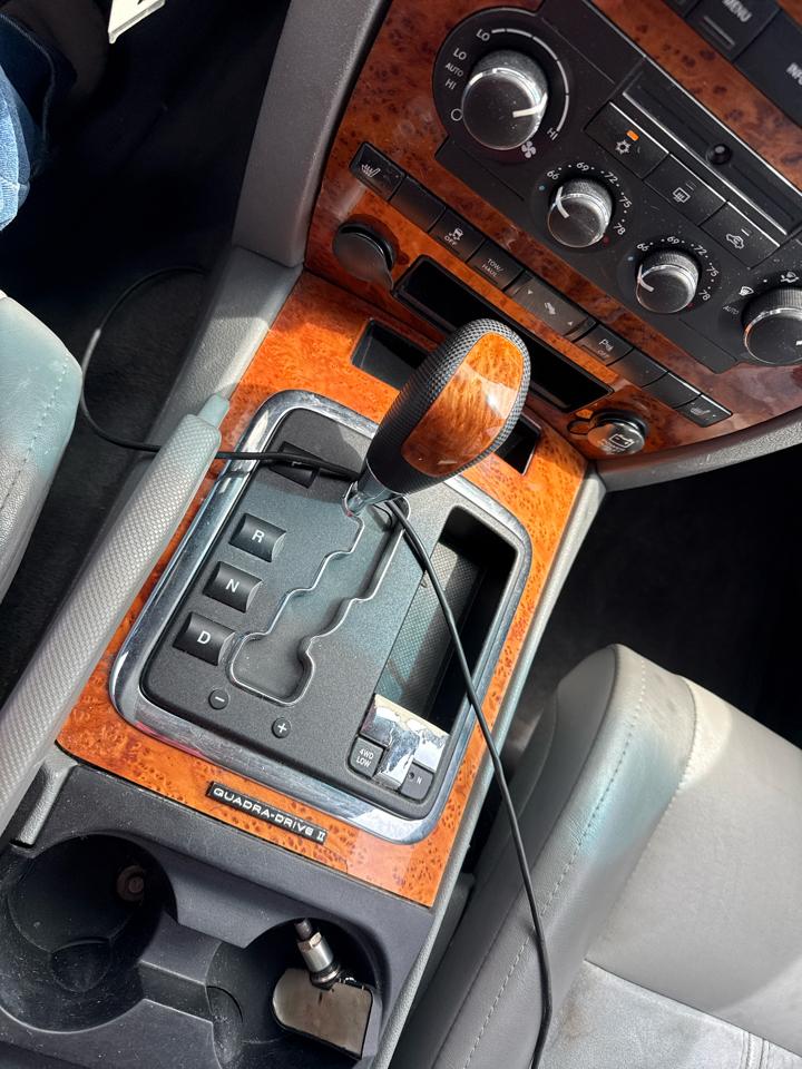 Jeep Grand Cherokee Overland 4WD 2006