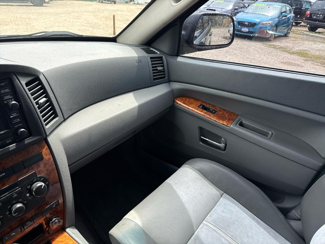 Jeep Grand Cherokee Overland 4WD 2006