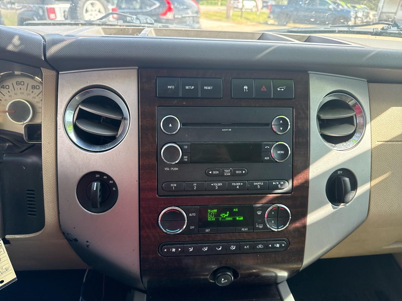 Ford Expedition King Ranch 4WD 2011