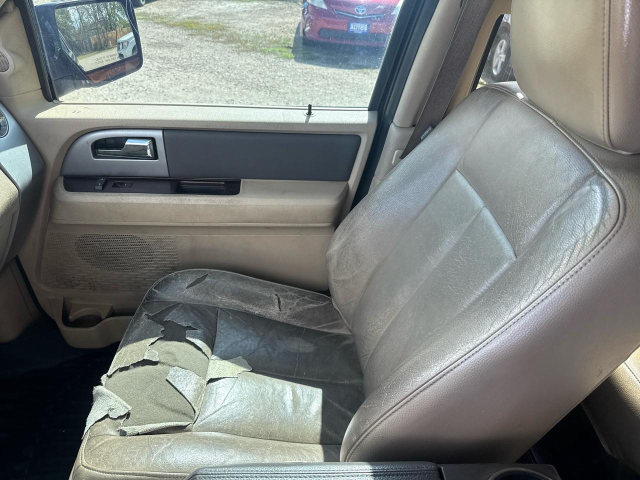 Ford Expedition King Ranch 4WD 2011