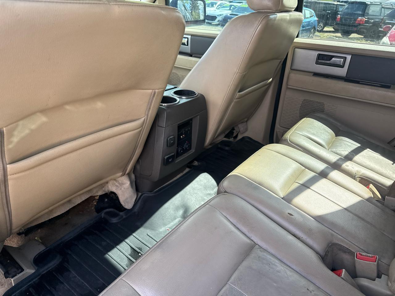 Ford Expedition King Ranch 4WD 2011