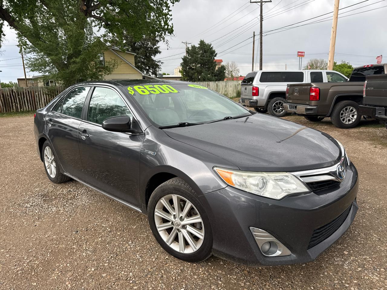 Toyota Camry Hybrid XLE 2012