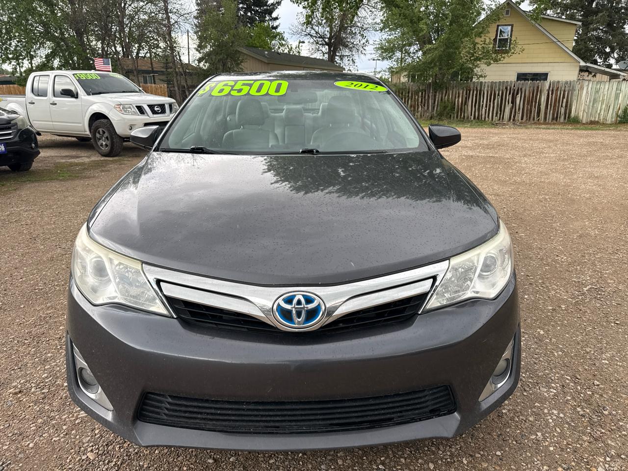 Toyota Camry Hybrid XLE 2012