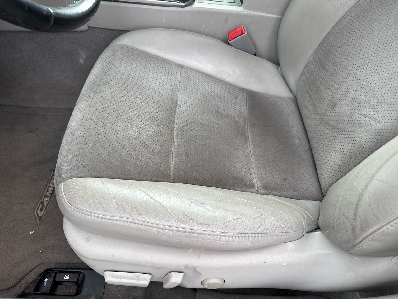 Toyota Camry Hybrid XLE 2012