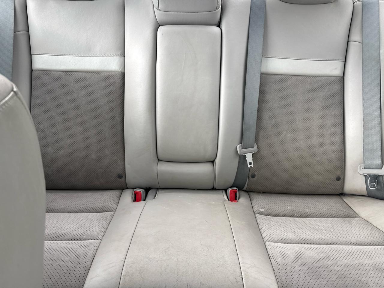 Toyota Camry Hybrid XLE 2012