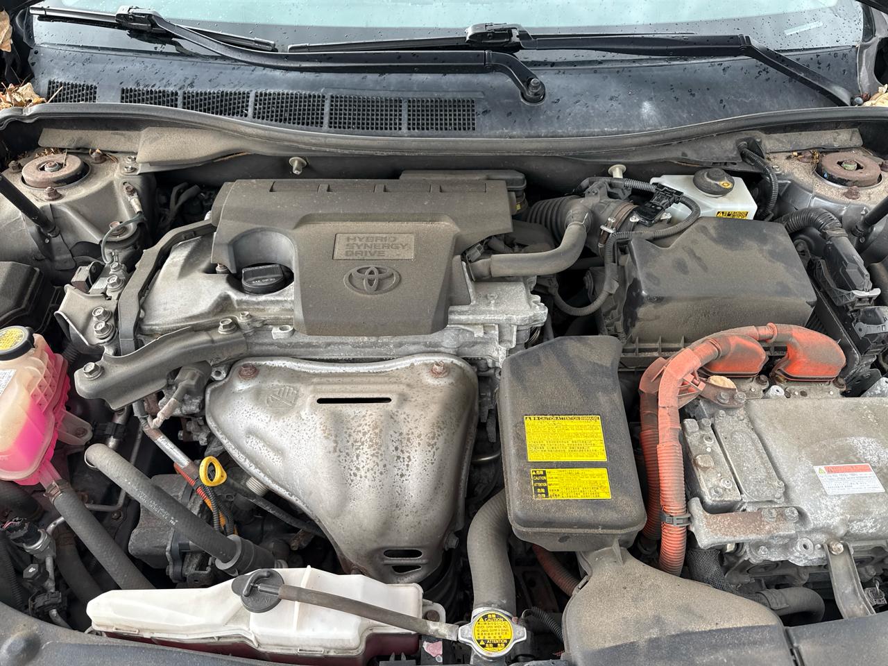 Toyota Camry Hybrid XLE 2012
