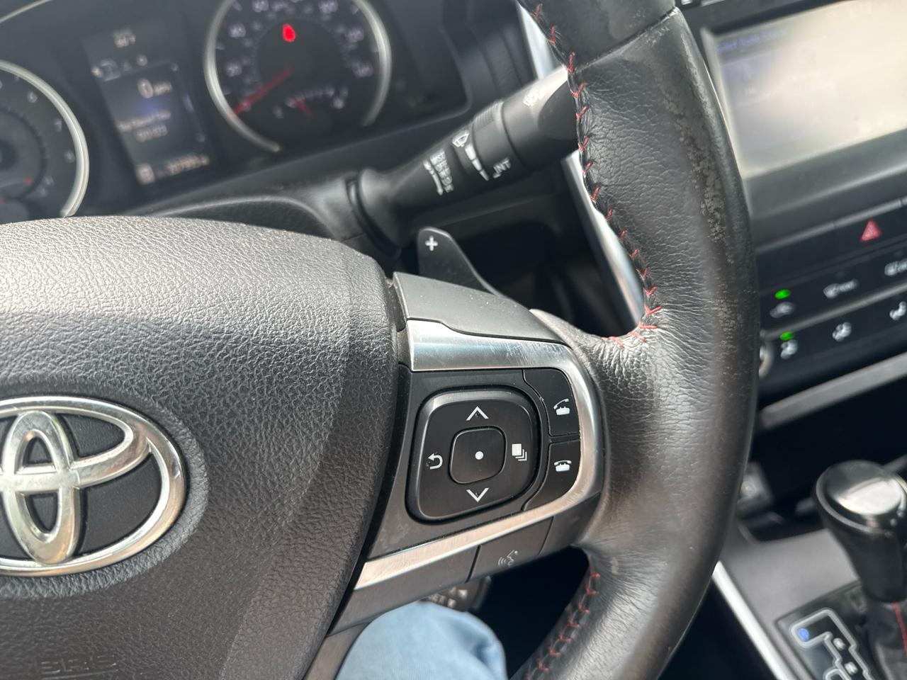 Toyota Camry SE 2015