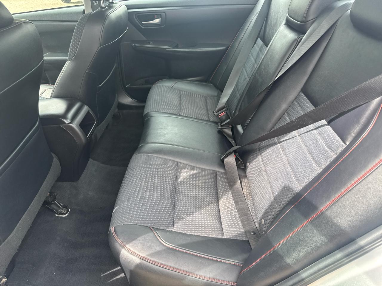 Toyota Camry SE 2015