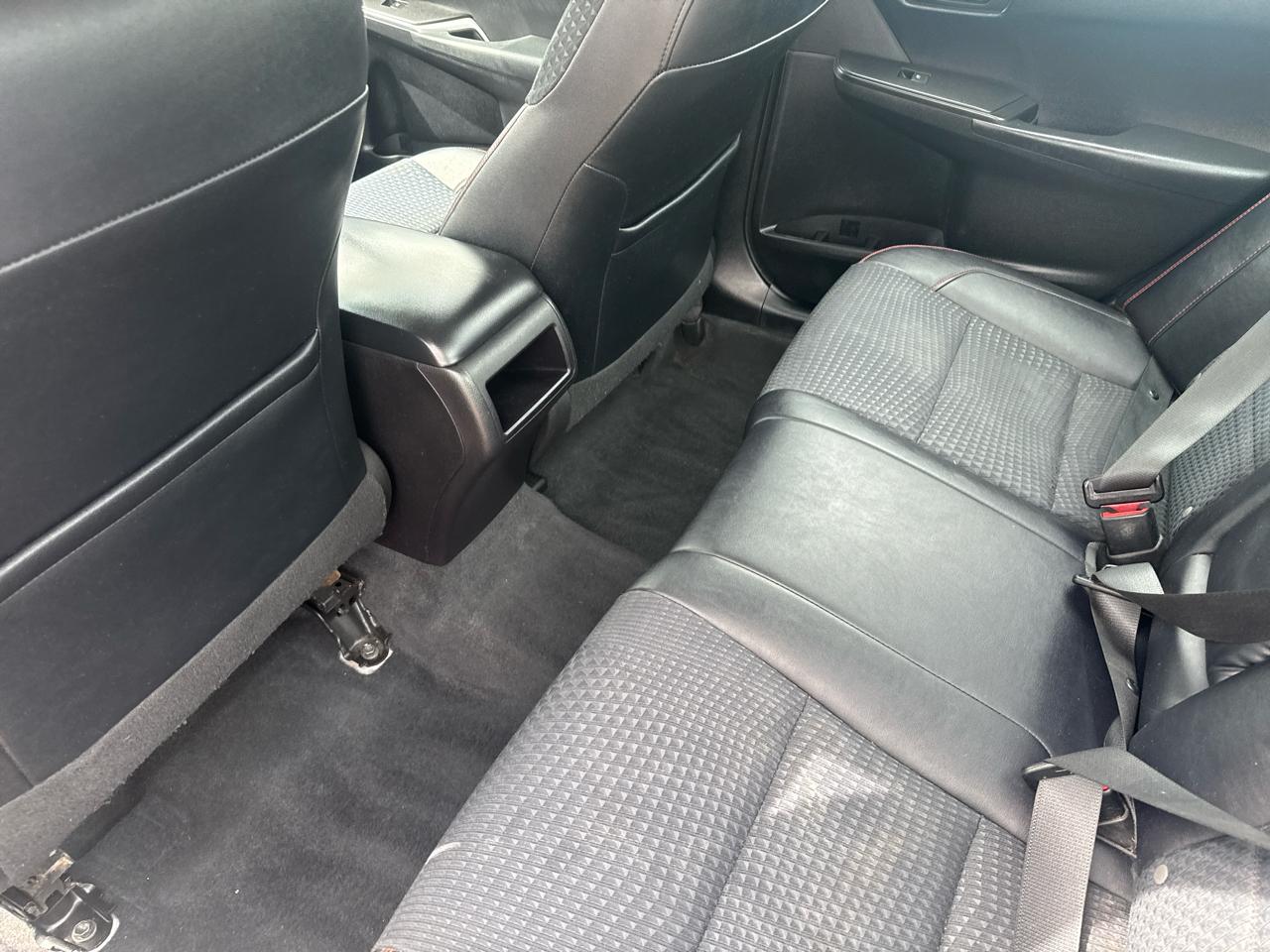 Toyota Camry SE 2015