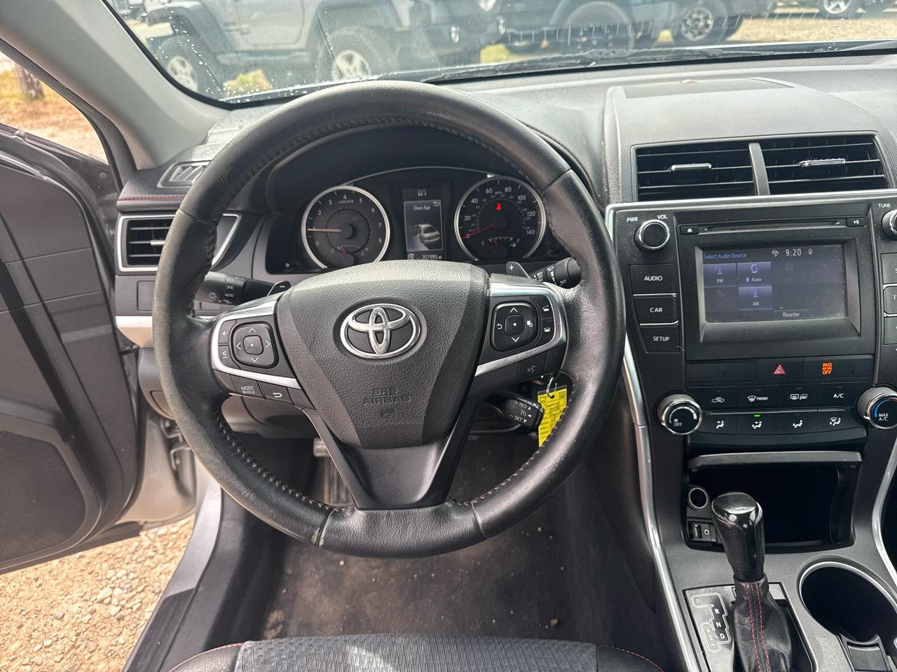 Toyota Camry SE 2015