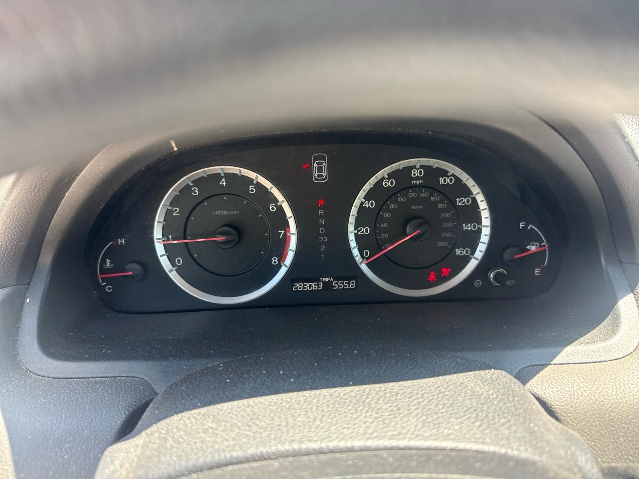 Honda Accord LX sedan AT 2010