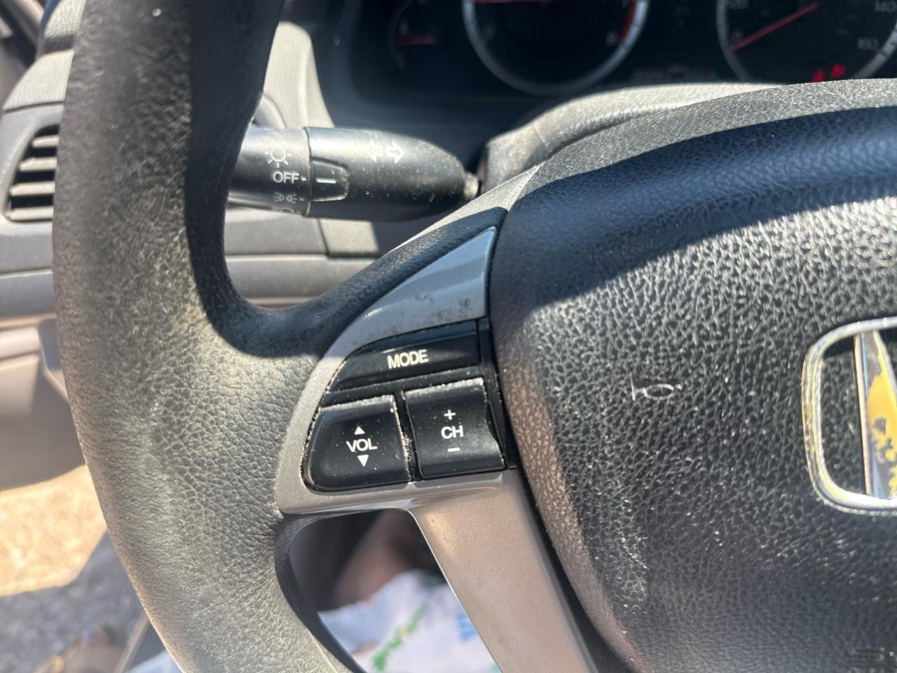 Honda Accord LX sedan AT 2010