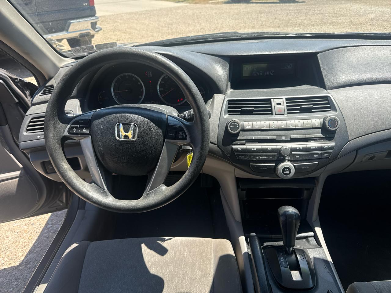 Honda Accord LX sedan AT 2010