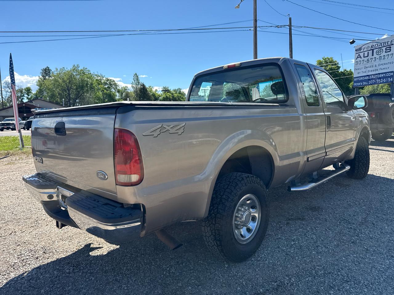 Ford F-250 SD XLT SuperCab 4WD 2003