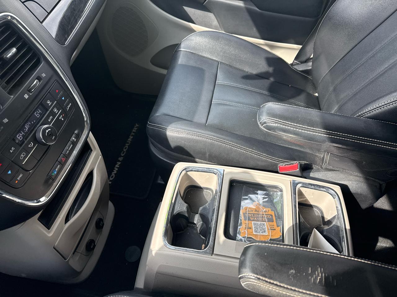 Chrysler Town & Country Touring 2014