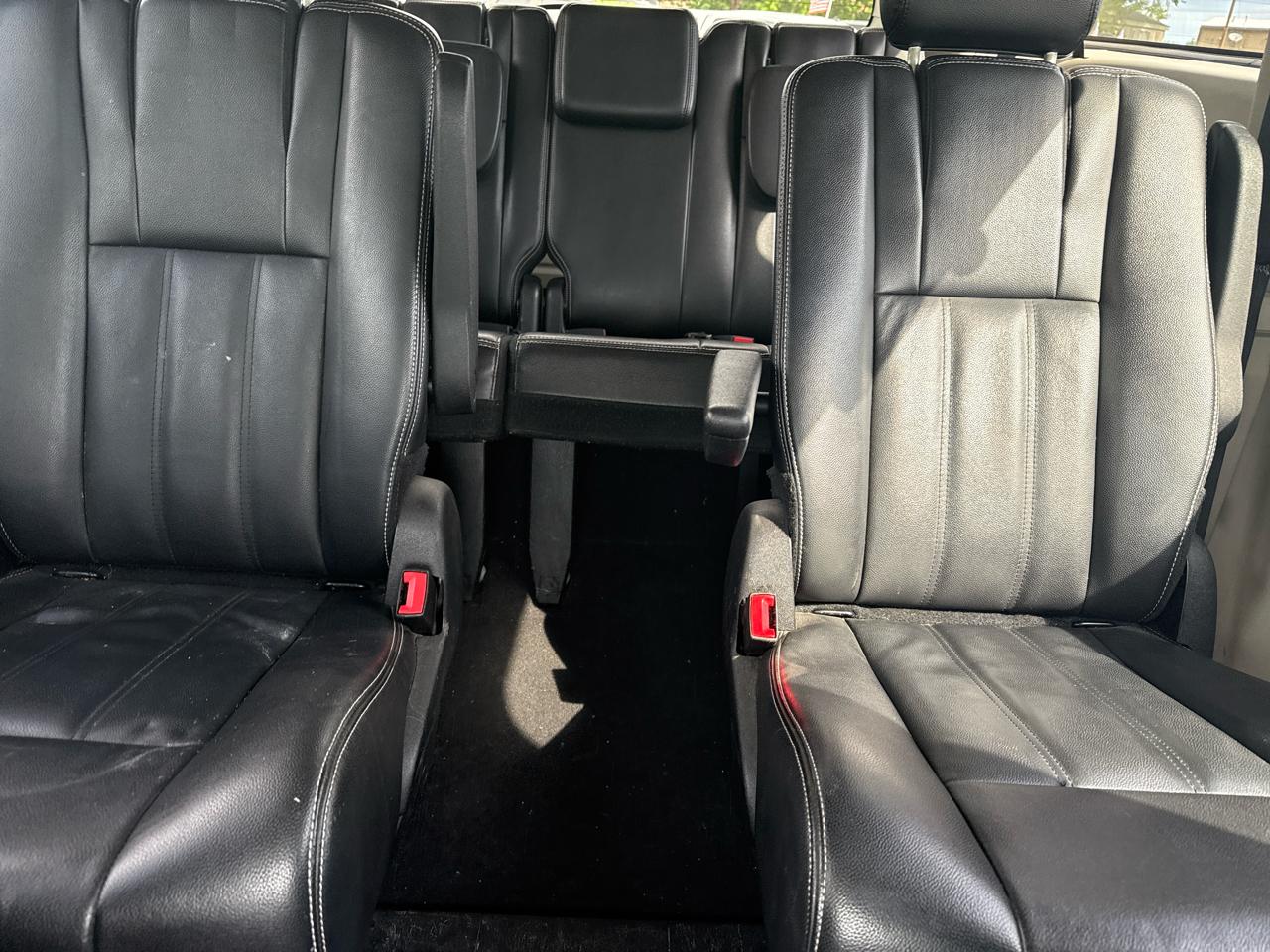 Chrysler Town & Country Touring 2014