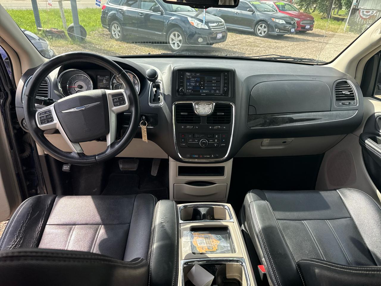 Chrysler Town & Country Touring 2014