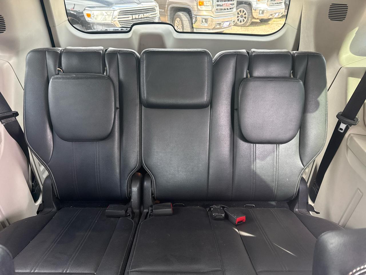 Chrysler Town & Country Touring 2014