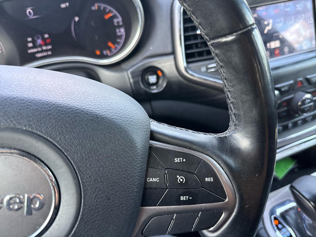 Jeep Grand Cherokee Laredo E 4WD 2021