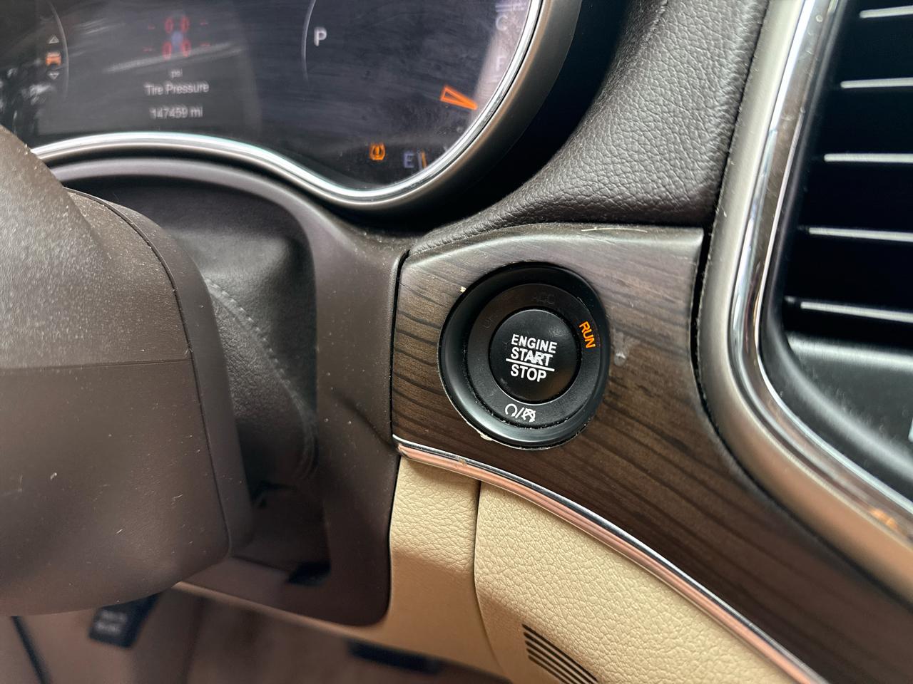 Jeep Grand Cherokee Overland 4WD 2017
