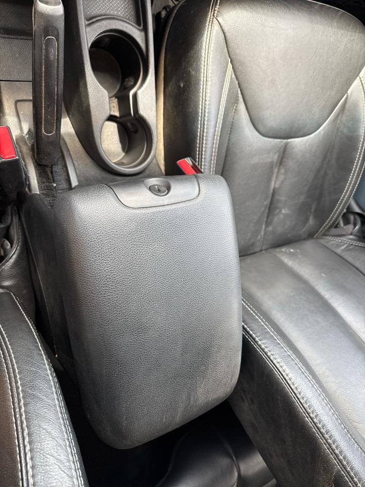 Jeep Wrangler Unlimited Sahara 4WD 2015