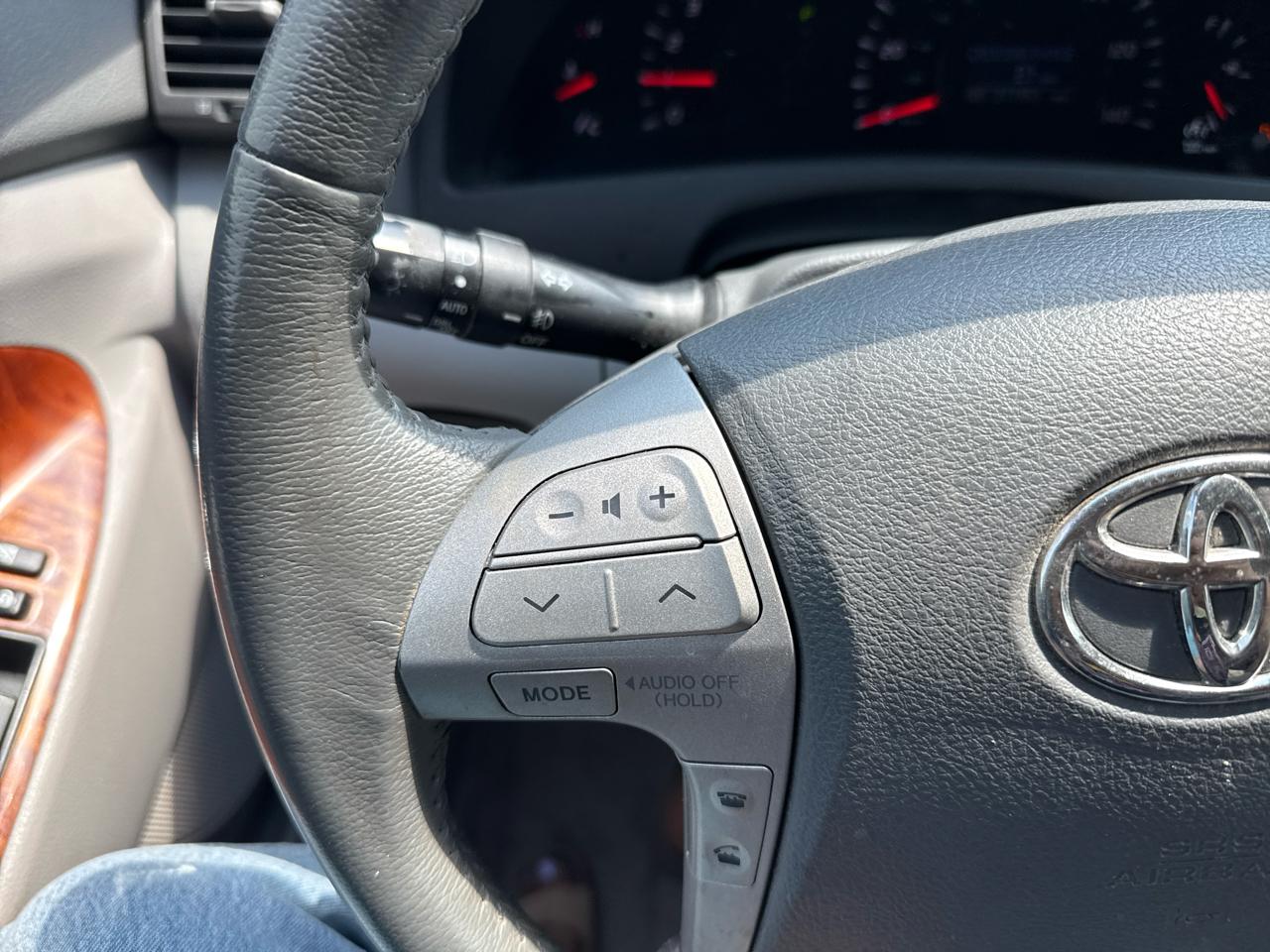 Toyota Camry XLE 5-Spd AT 2009
