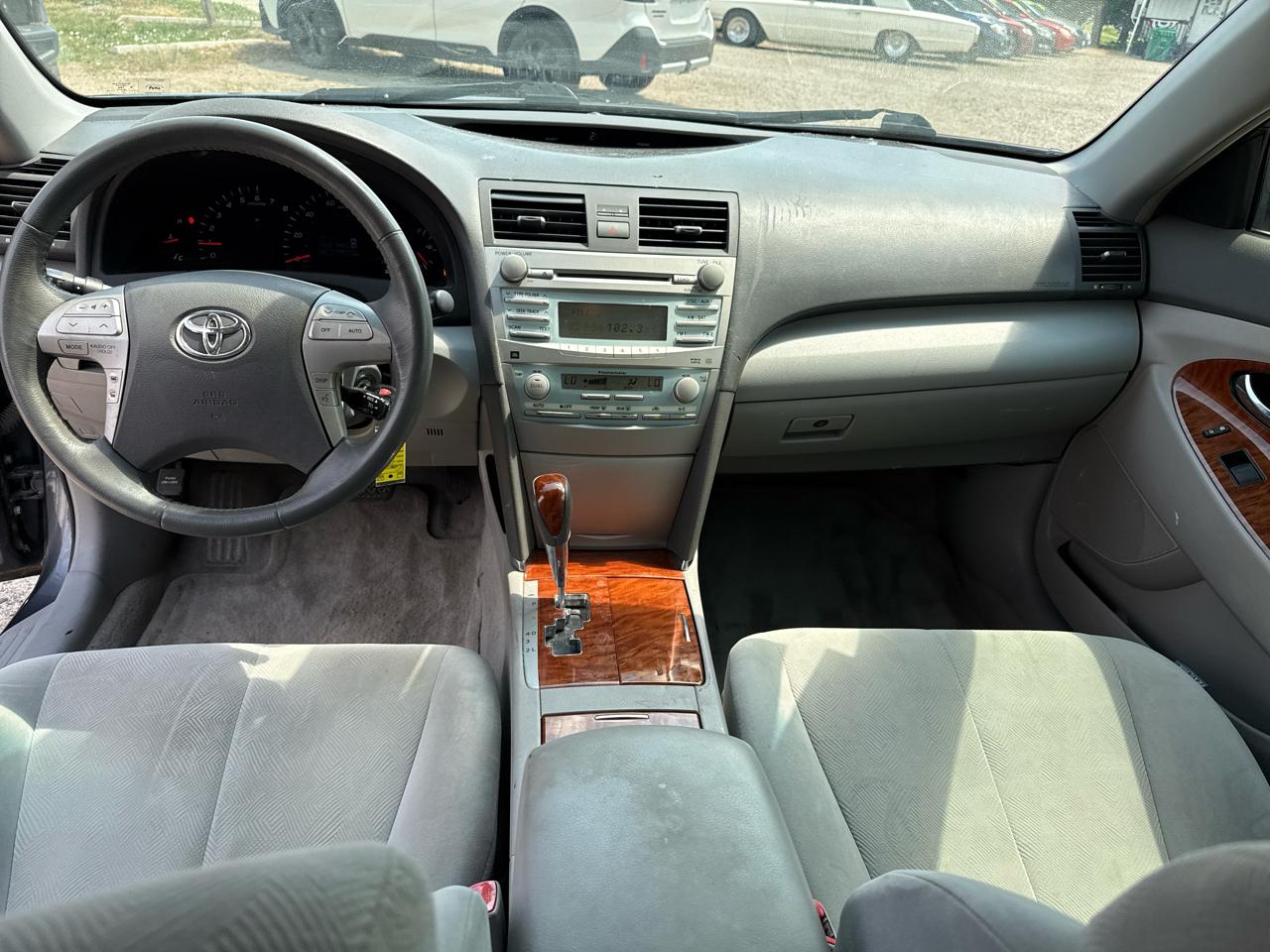 Toyota Camry XLE 5-Spd AT 2009