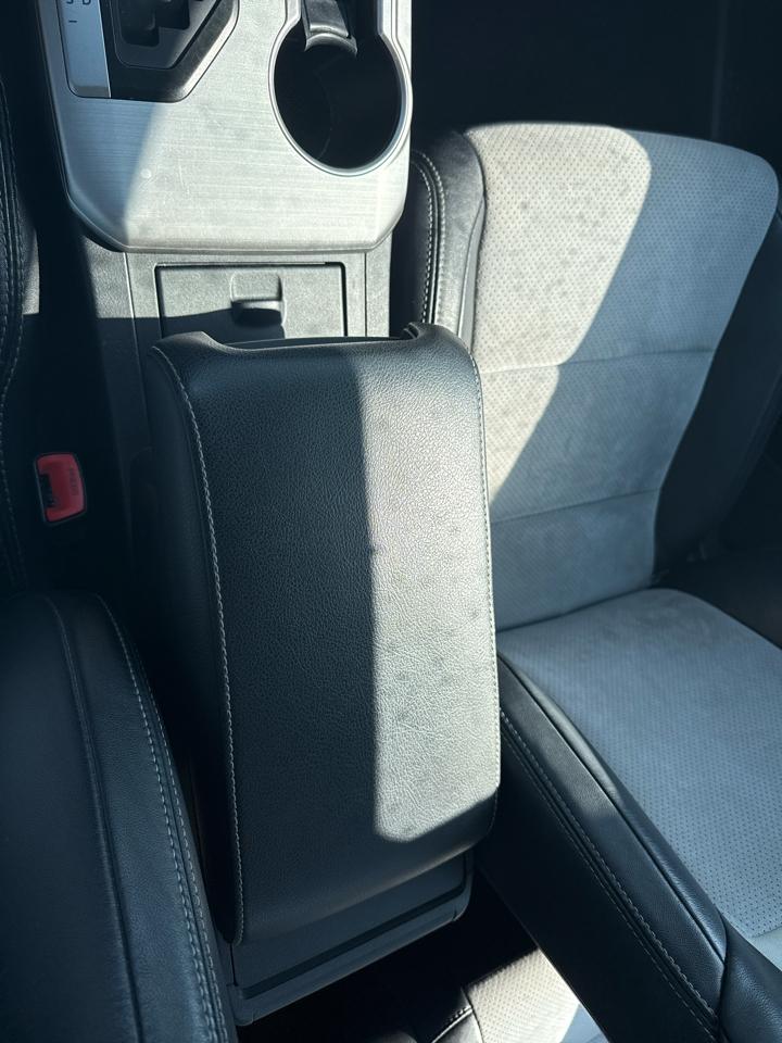 Toyota Camry XLE V6 2014