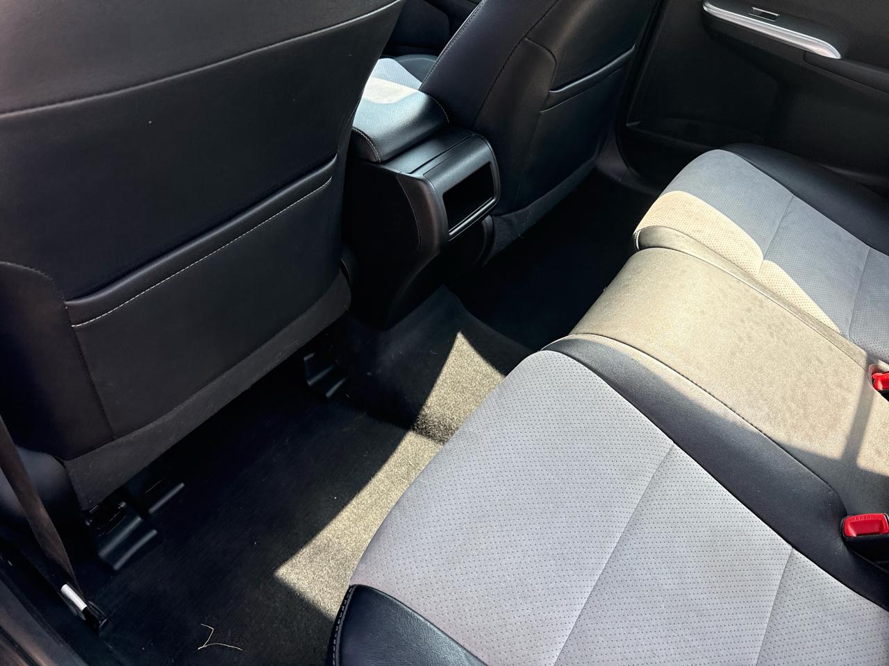 Toyota Camry XLE V6 2014