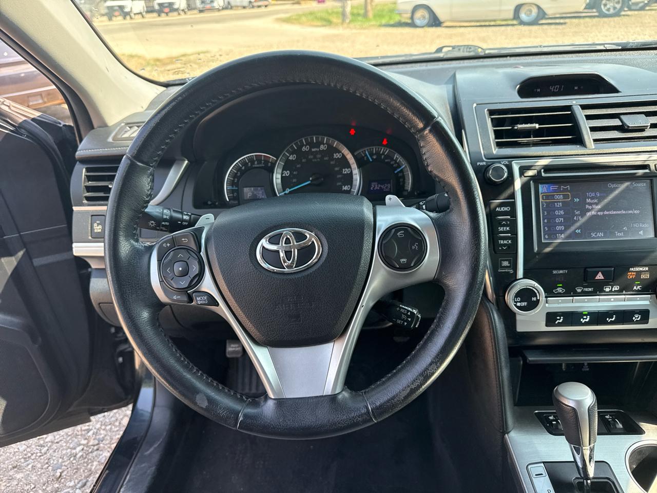 Toyota Camry XLE V6 2014