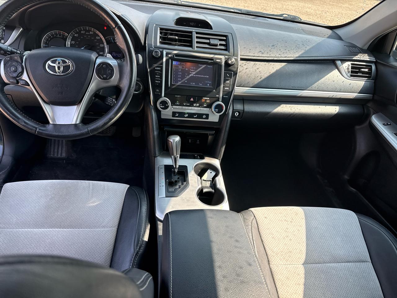 Toyota Camry XLE V6 2014