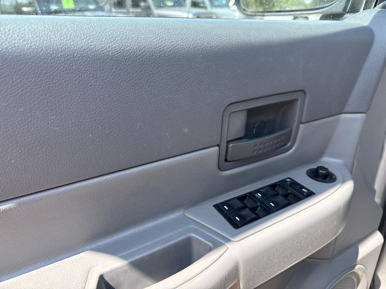 Dodge Durango SXT 4WD 2006