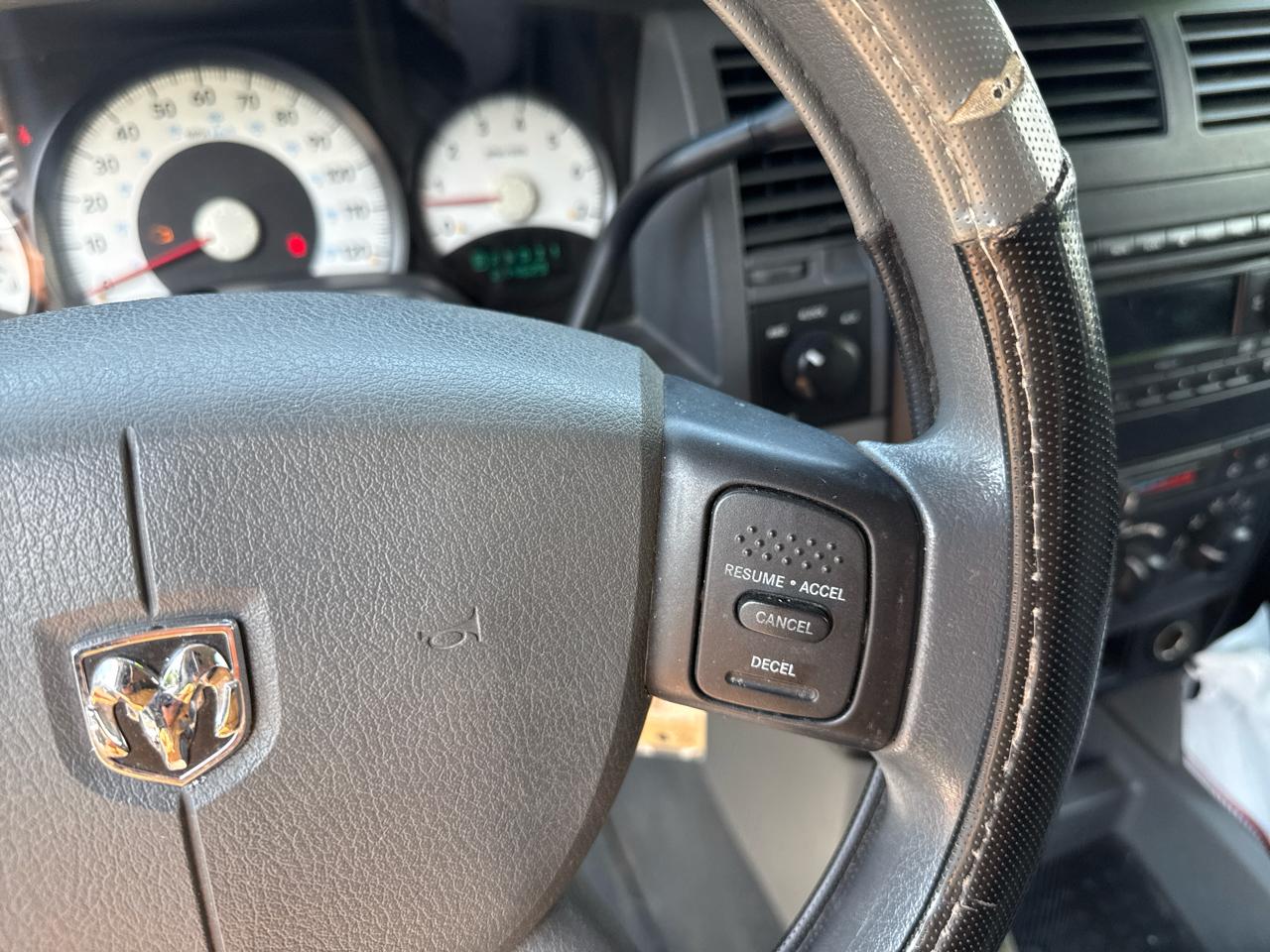 Dodge Durango SXT 4WD 2006
