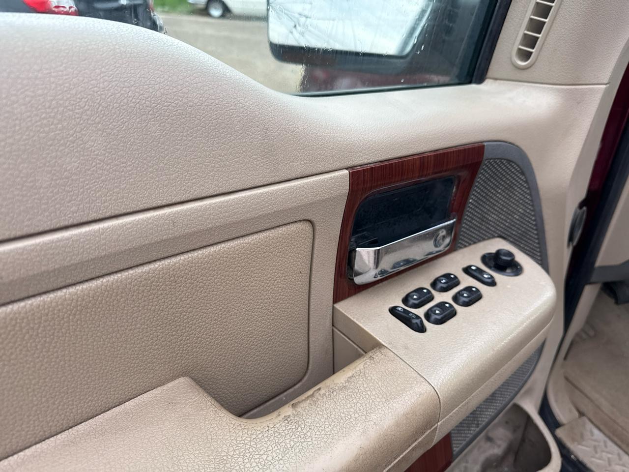 Ford F-150 4WD SuperCab 163" Lariat 2005