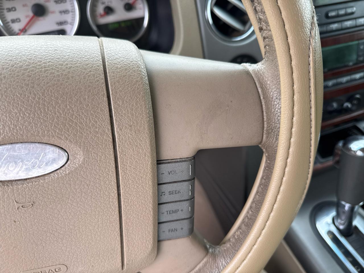 Ford F-150 4WD SuperCab 163" Lariat 2005