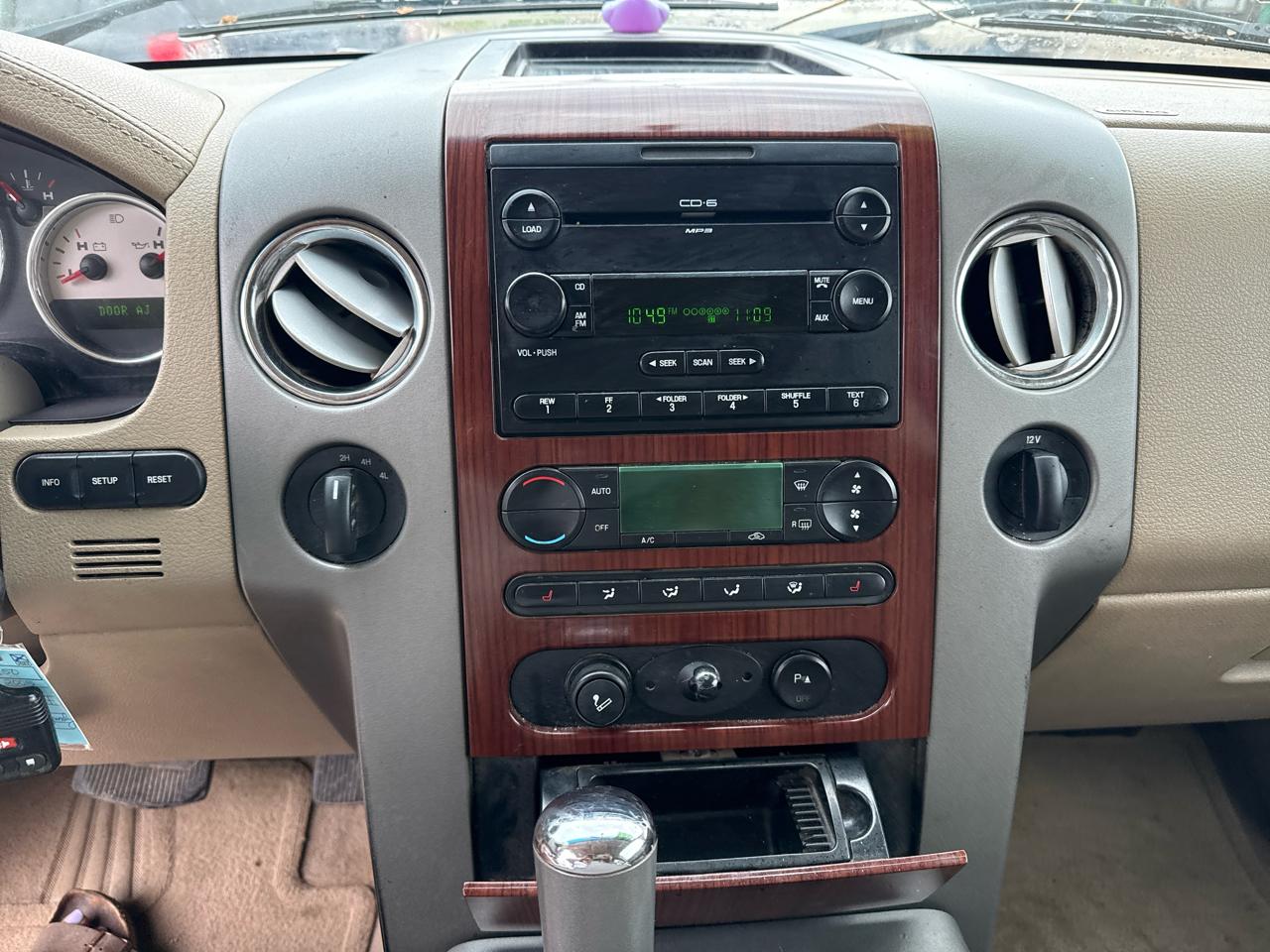 Ford F-150 4WD SuperCab 163" Lariat 2005
