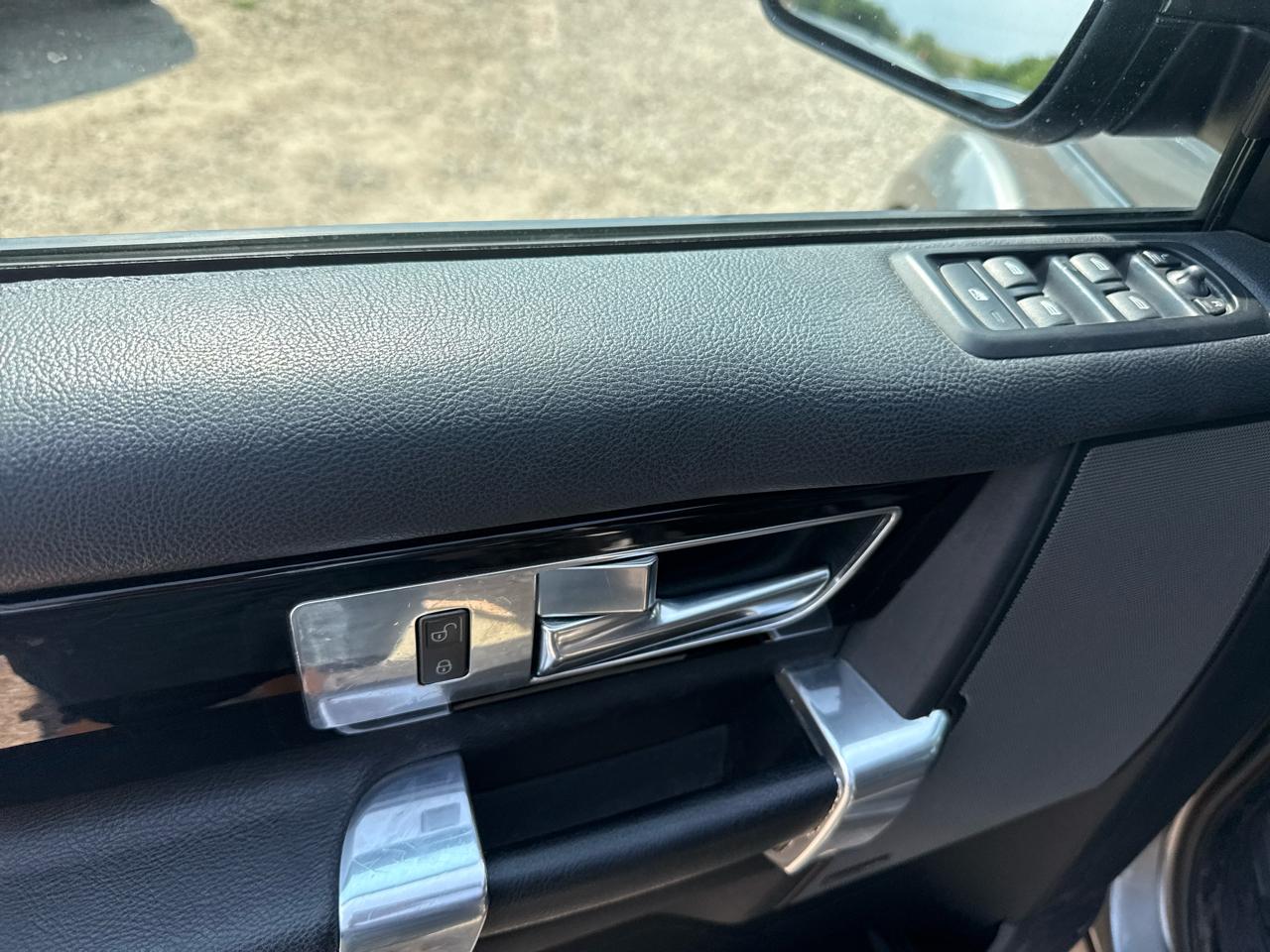 Land Rover LR4 HSE 2011