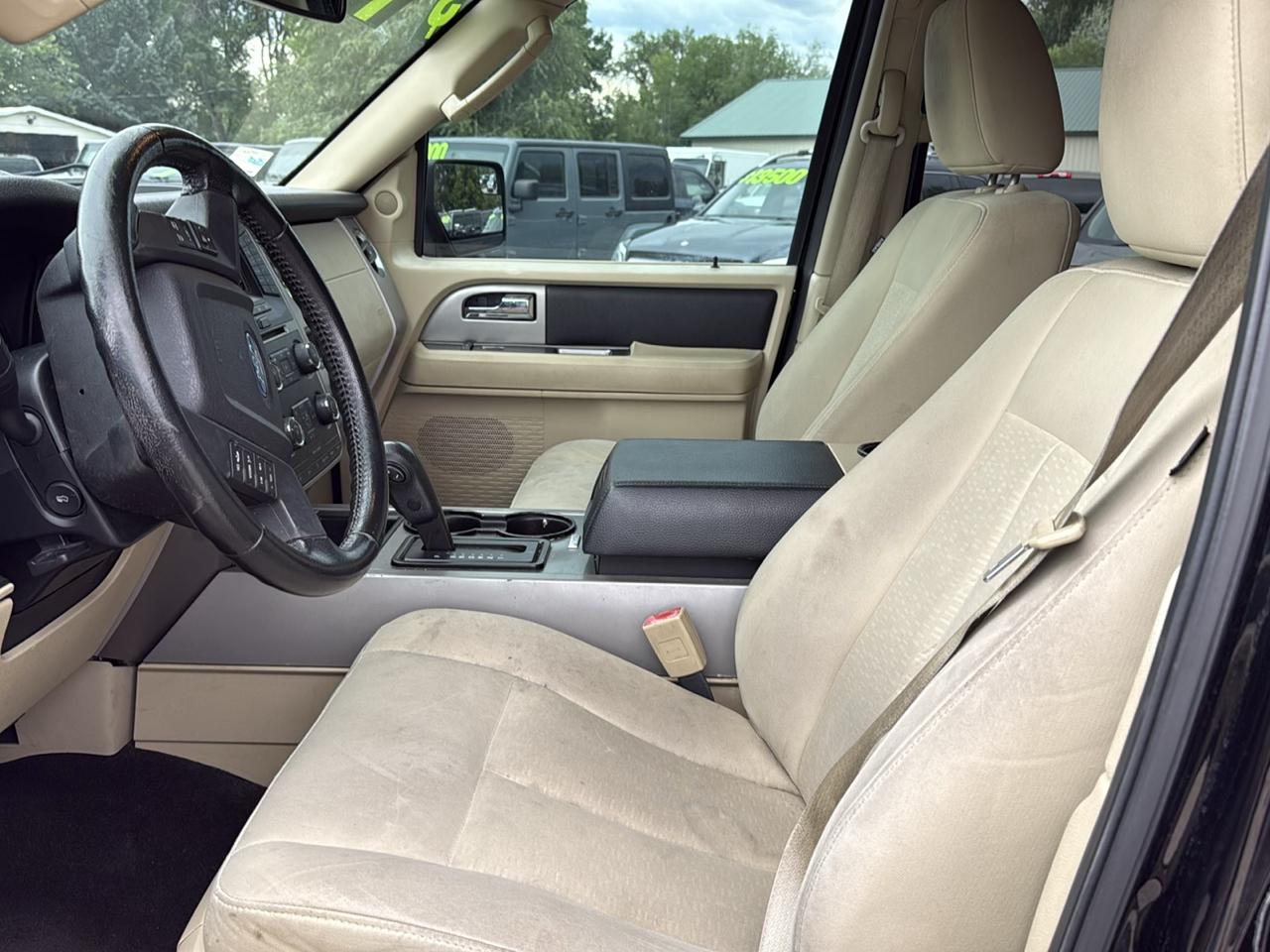 Ford Expedition XLT 2WD 2017