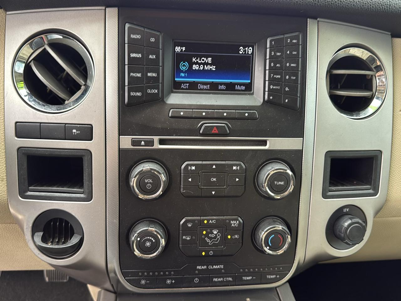 Ford Expedition XLT 2WD 2017