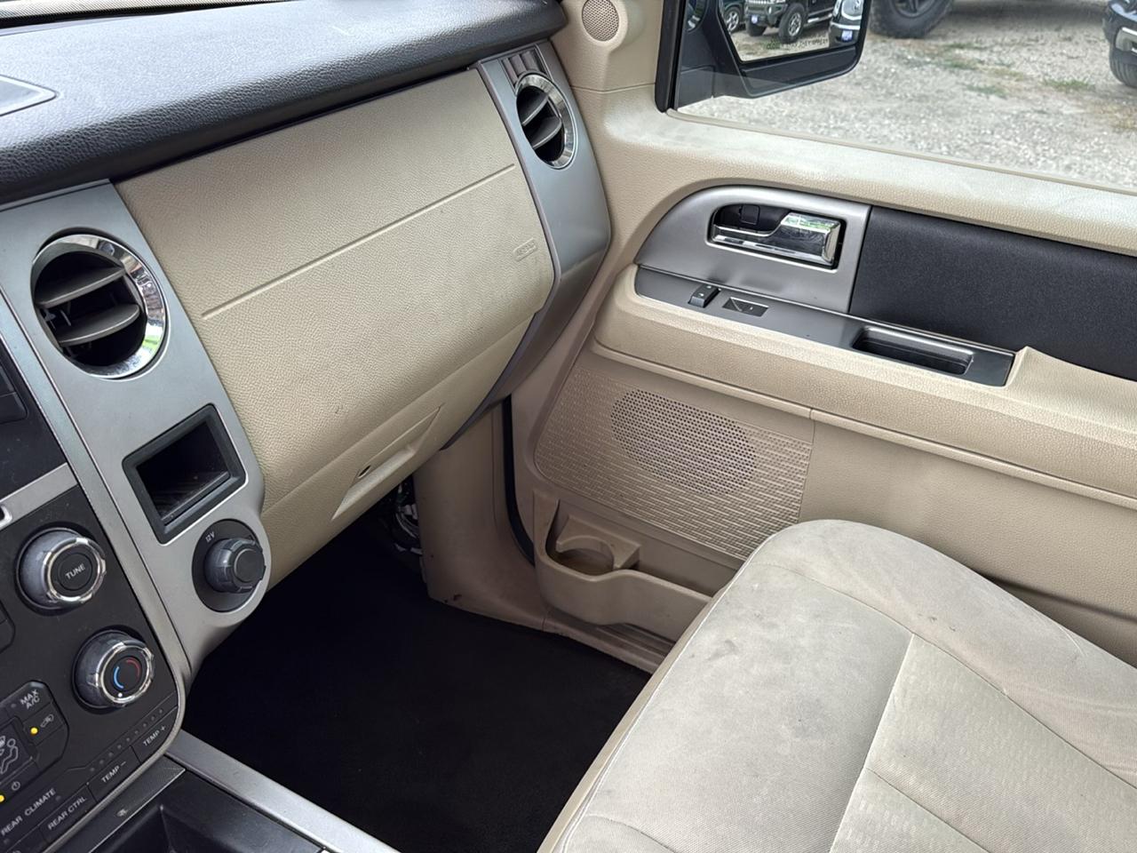 Ford Expedition XLT 2WD 2017
