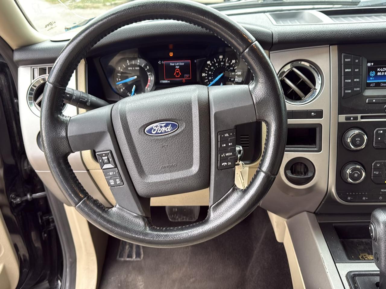 Ford Expedition XLT 2WD 2017