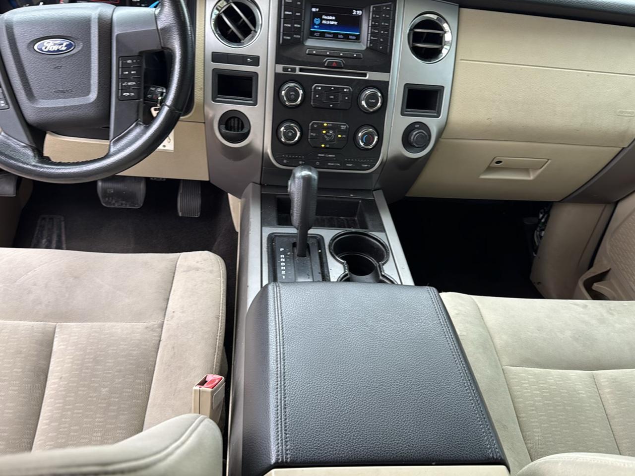 Ford Expedition XLT 2WD 2017