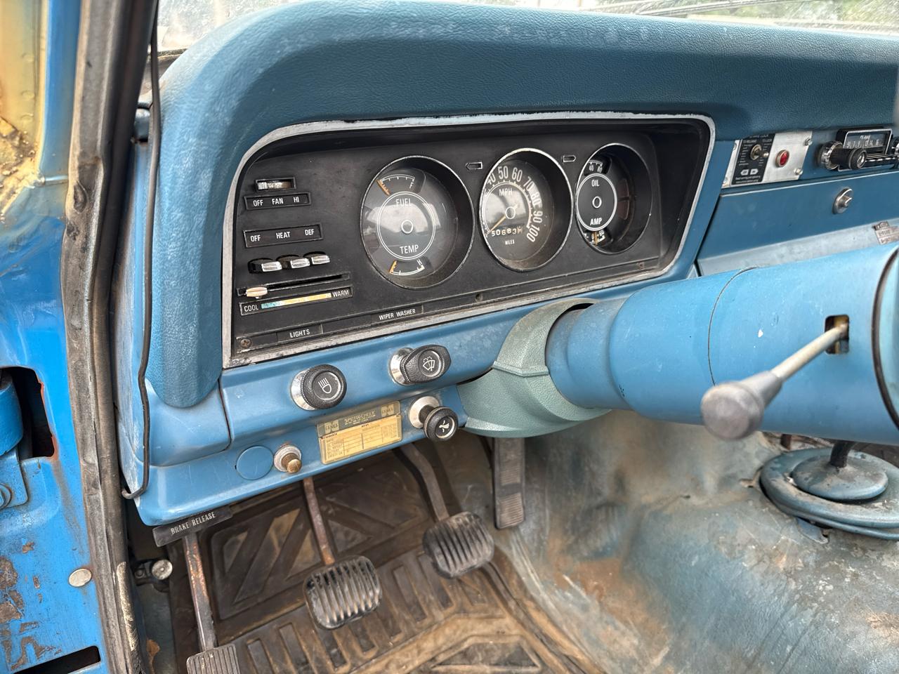 Jeep J-20 Pickup Base 1976