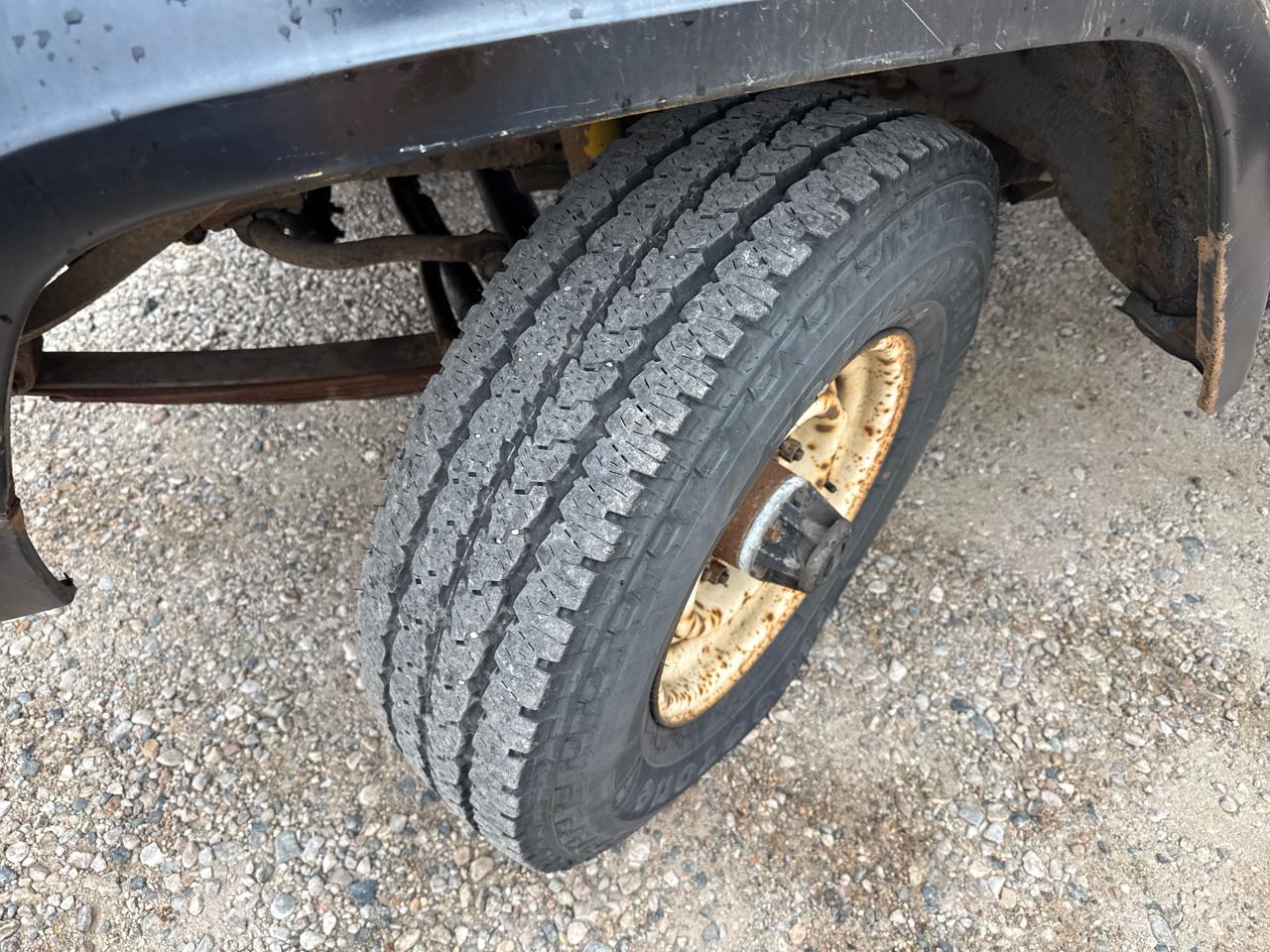 Jeep J-20 Pickup Base 1976