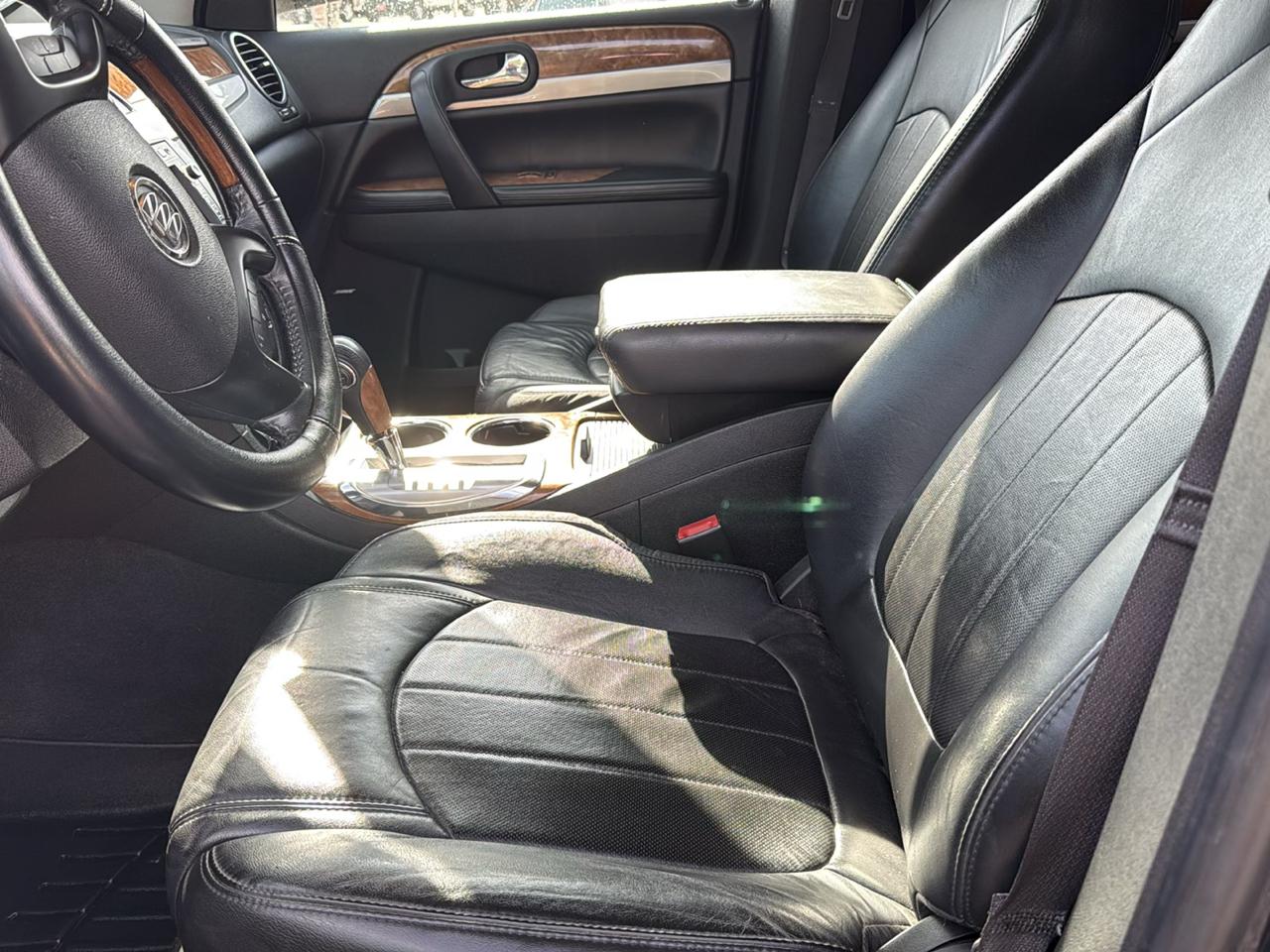 Buick Enclave Premium AWD 2012